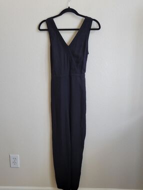 Kuhl Classic Black Fresco V-Neck Women's Jumpsuit Sleeveless V-Neck 24S.
